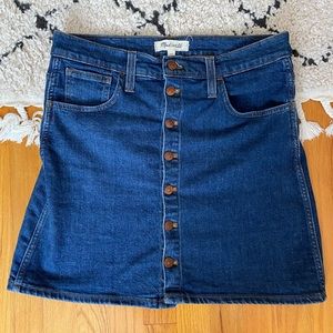 Madewell high waist denim skirt. Size 29.
